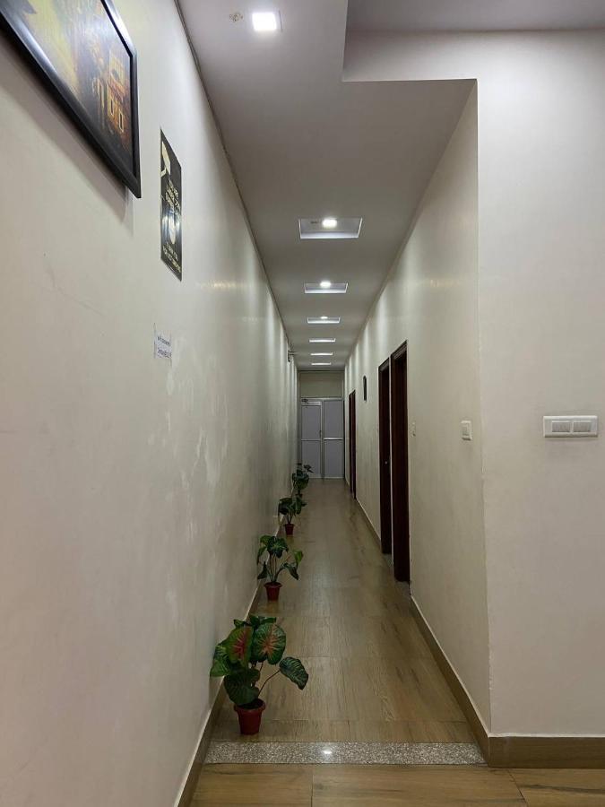 เดอะ เซ็นจูรี พลาซา โฮเต็ล Hotel พาราณสี ภายนอก รูปภาพ